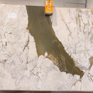 Calacatta Macchia Oro #241